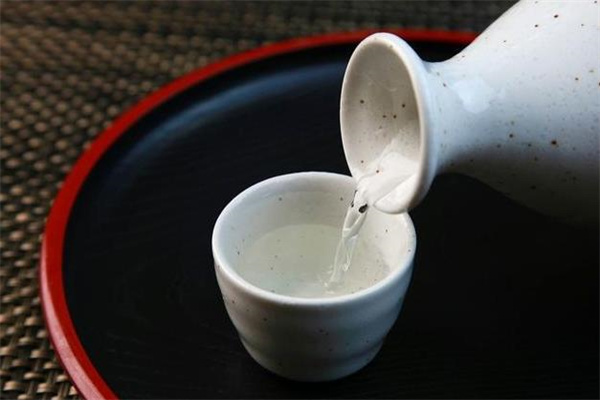 梁狠狠白酒