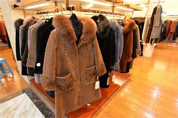 奇梦服饰产品 门店图片