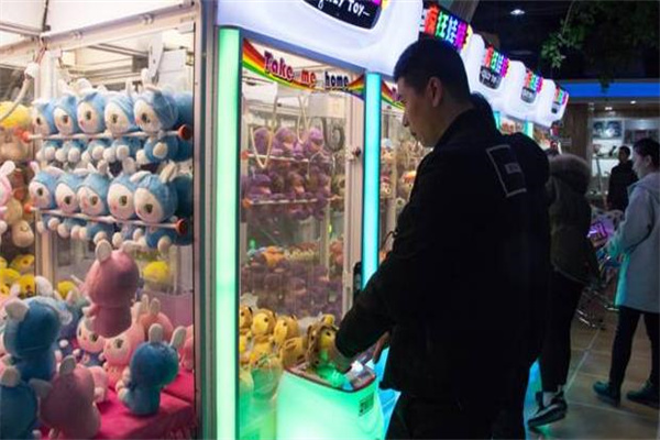 淘气仔娃娃机产品 门店图片