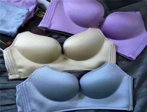 美缇卡内衣产品 门店图片