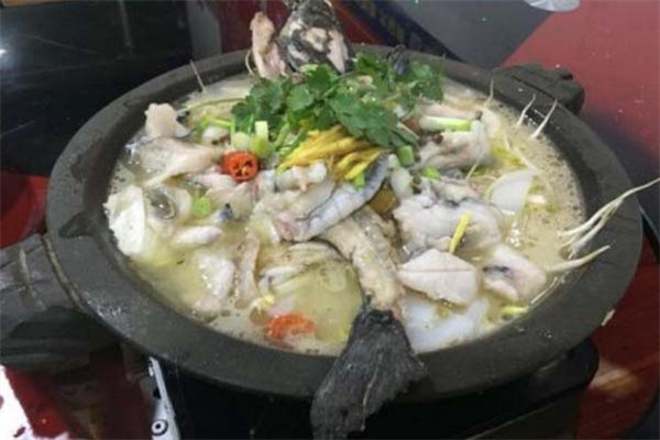 尚品石锅鱼火锅产品 门店图片