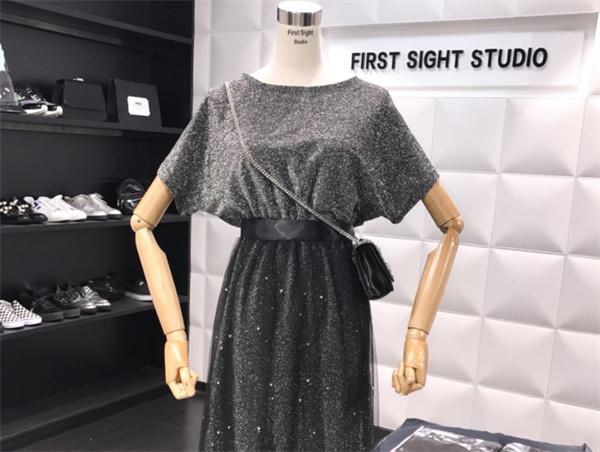 他她女装产品 门店图片