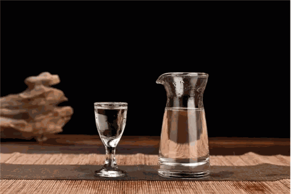 酿酒公社白酒