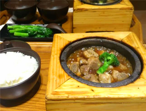 美颐鲍汁排骨饭产品 门店图片