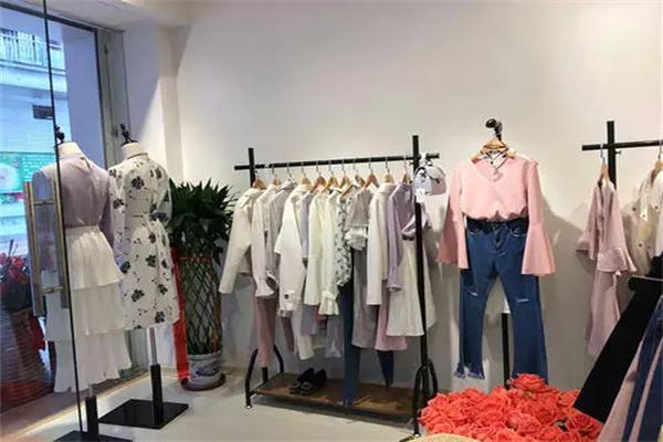 茜蔚服饰产品 门店图片