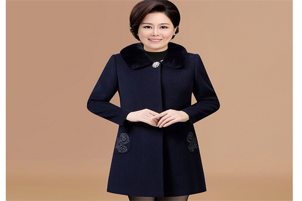 福玛玛中老年女装产品 门店图片
