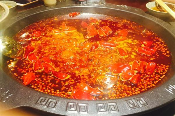 俏俏渝老火锅产品 门店图片