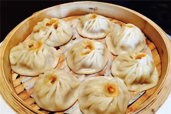 上汤一品蟹黄汤包