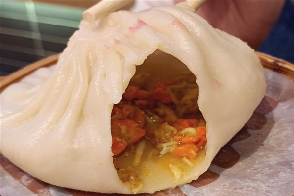 上汤一品蟹黄汤包