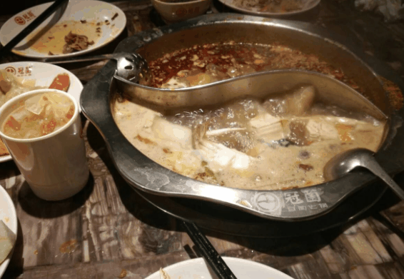 冠菌自助火锅