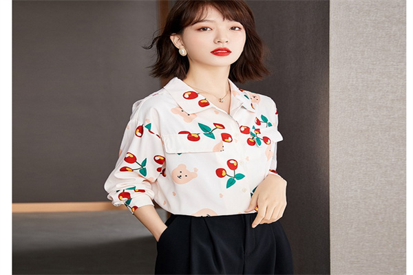 唯卡服饰产品 门店图片