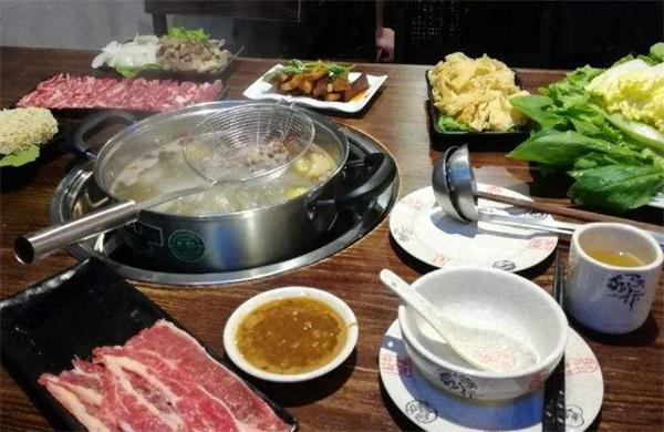 【泰牛老火锅加盟】
