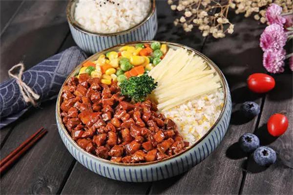 外婆炖卤肉饭加盟