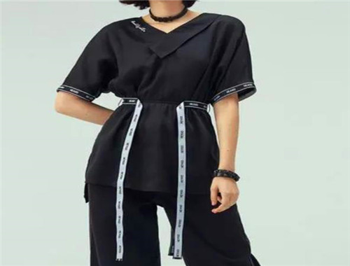 米兰达服装