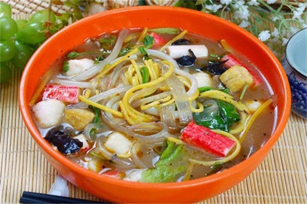 外婆湾骨汤麻辣烫加盟