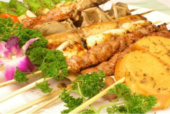 白玉串城烤串