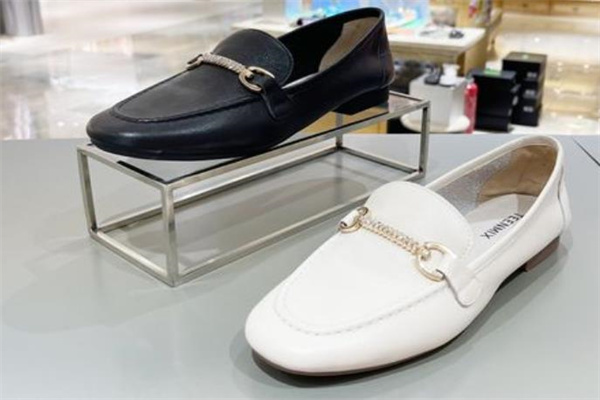天美意女鞋产品 门店图片