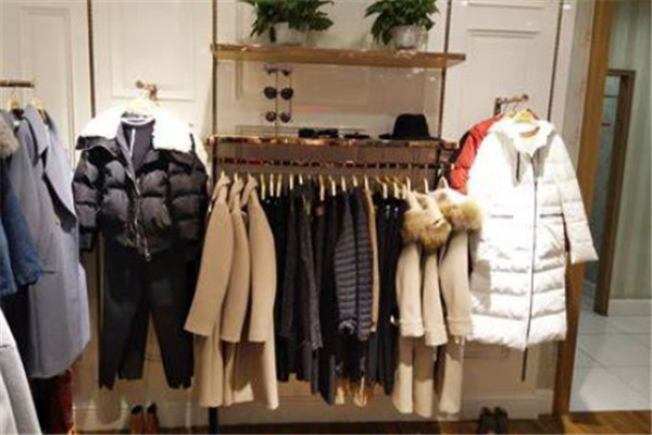 熙道女装产品 门店图片