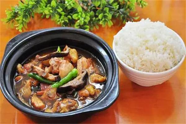 泉昕黄焖鸡米饭产品 门店图片