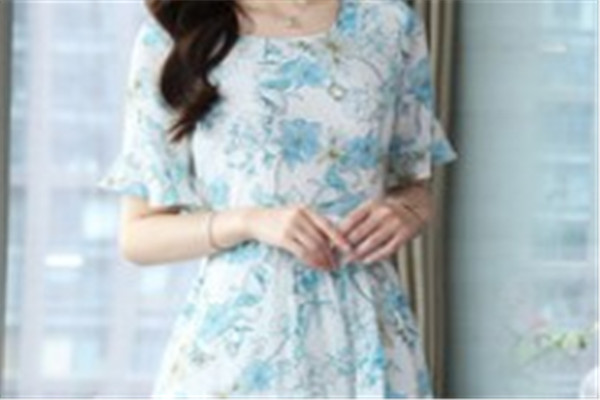 熙伊女装产品 门店图片