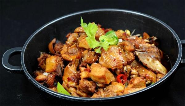 百味香鸡公煲