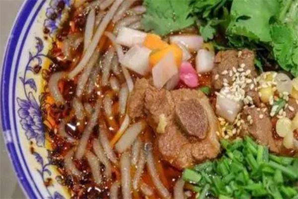 天下第一粉酸辣粉产品 门店图片