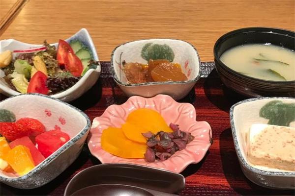 天下井屋料理产品 门店图片