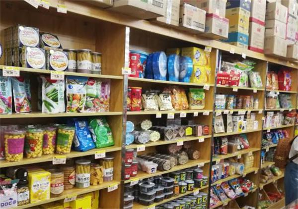小食品零食店产品 门店图片