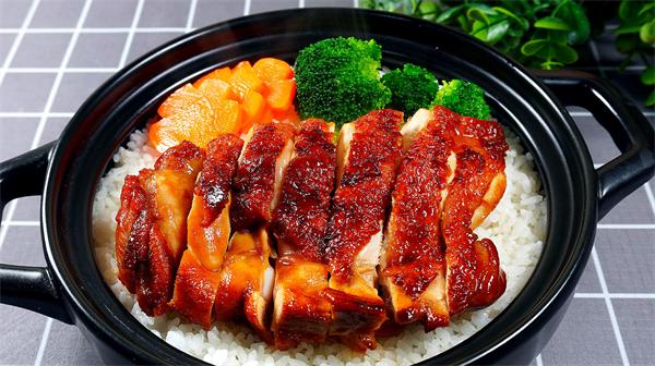 八两米烤肉拌饭