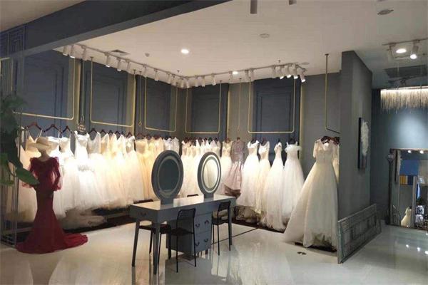 婉纱仙妮婚纱礼服加盟