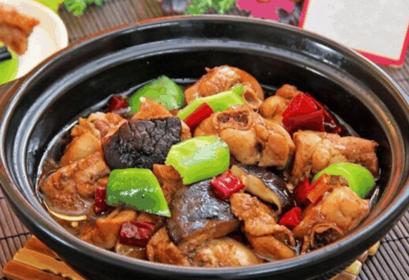 宋一轩黄焖鸡米饭