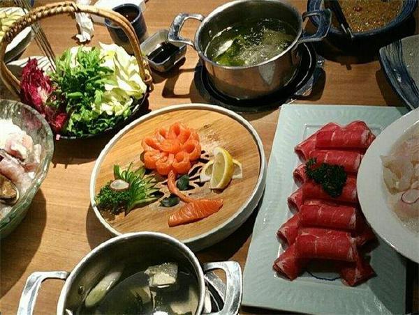 小渔大海海鲜火锅产品 门店图片