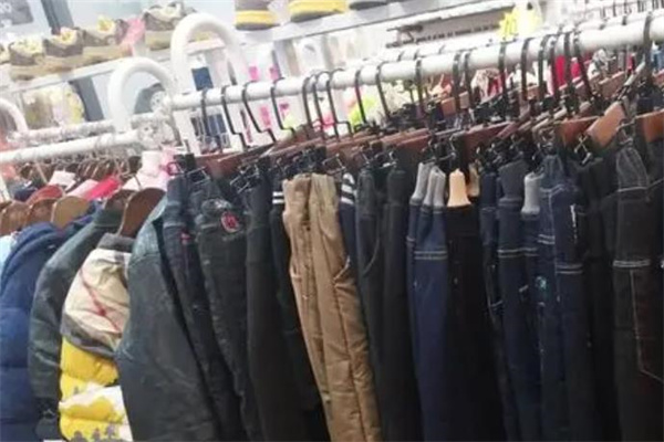 熊孩子童鞋店