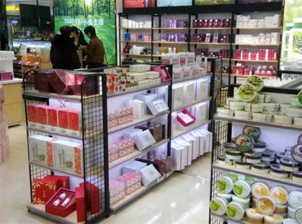 小资生活化妆品产品 门店图片