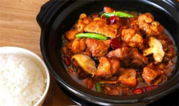谢秋君成都黄焖鸡米饭产品 门店图片