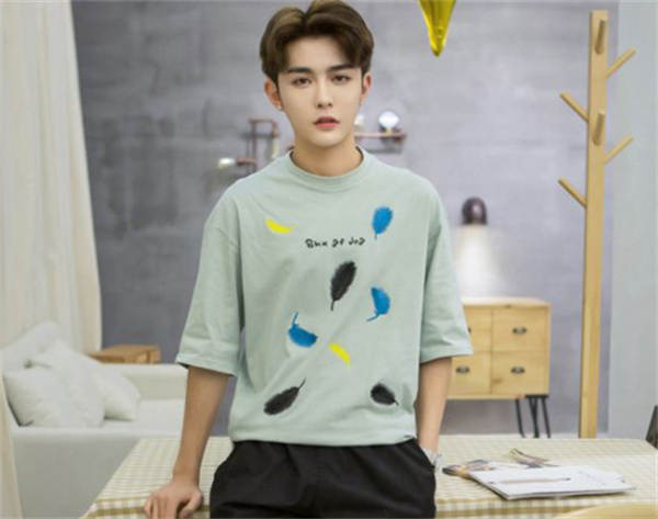 笑男服饰产品 门店图片