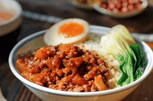 哈卤卤汁饭
