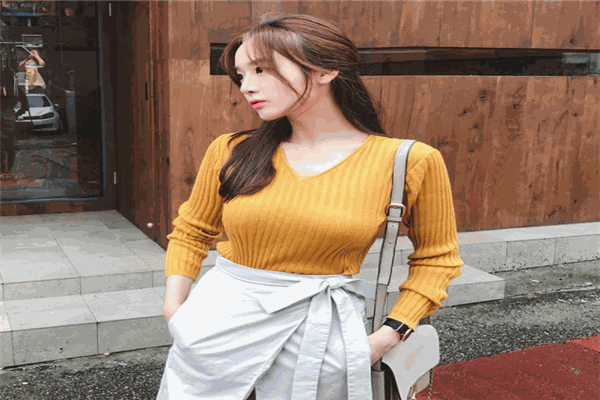 信唯金服装