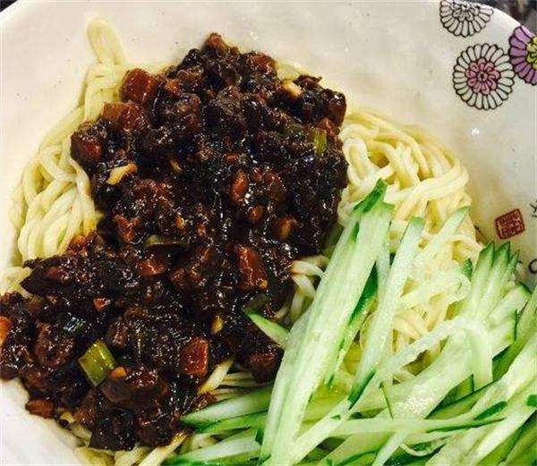 新成炸酱面产品 门店图片