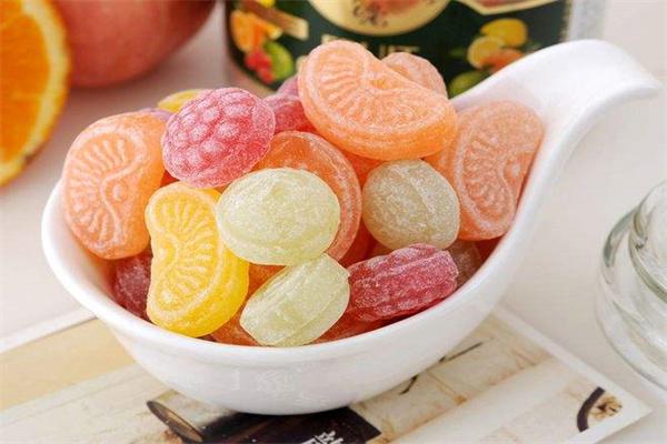三只小松鼠零食产品 门店图片