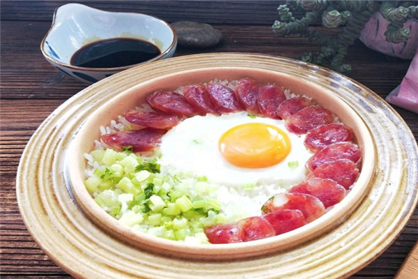 冇小厨煲仔饭