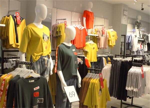 新佳娜服饰产品 门店图片