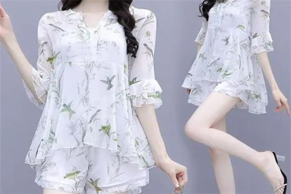 炫恋女装产品 门店图片
