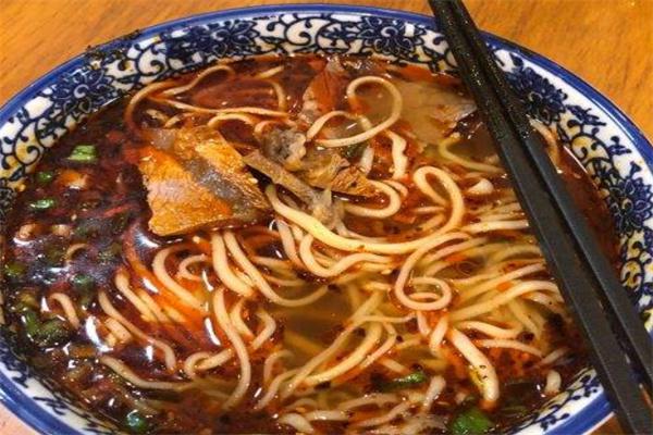 伊百年牛肉面产品 门店图片
