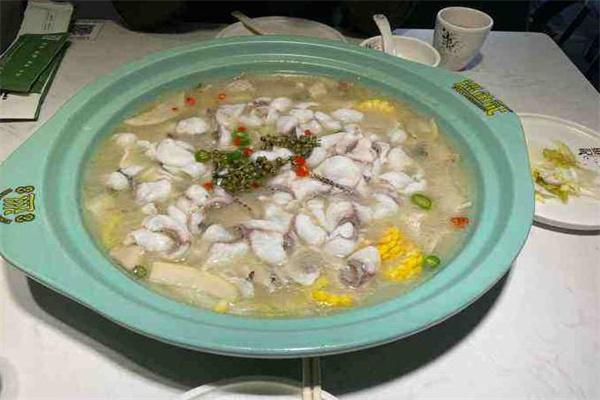 巡鱼记酸菜鱼火锅产品 门店图片