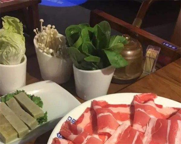 渝小辣火锅产品 门店图片