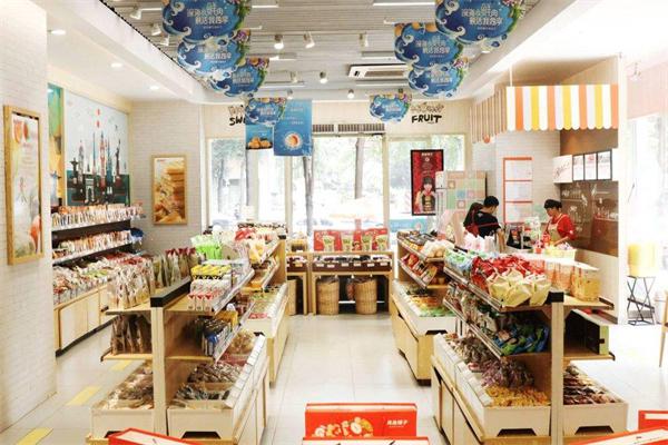 良品铺子