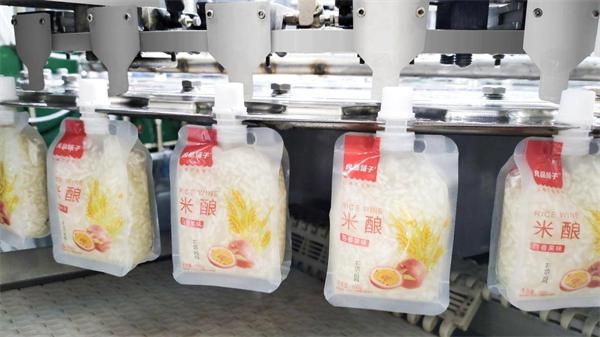 良品铺子