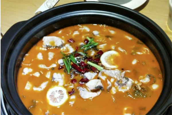 黑鱼郭酸菜鱼