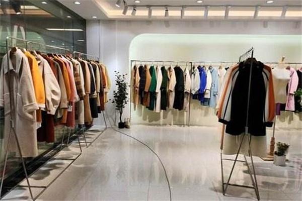 雅贤女装产品 门店图片